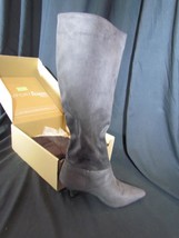 NIB Journee Collection Gray Faux Suede Under the Knee Mid Heel 7 Wide Calf - £67.57 GBP