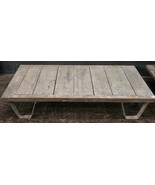 Vintage Primitive Industrial Railroad Steel &amp; Wood Riser Low Table Palle... - $4,618.00 MXN