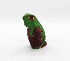 Vintage Small Hand Carved Lightweight Wooden Freestanding Tree Frog Figurine  - £5.94 GBP