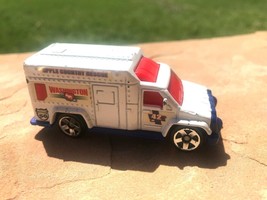 2002 Matchbox Washington Apple Country Rescue Ambulance Mattel McDonald ... - $10.90
