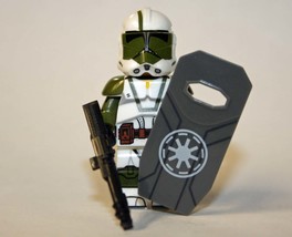Doom Clone Trooper with shield Clone Wars Star Wars Building Minifigure Bricks U - £5.71 GBP