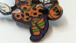 Disney Pin Minnie Mouse Halloween Pumpkin Trick O Treat Pin 2012 image 3