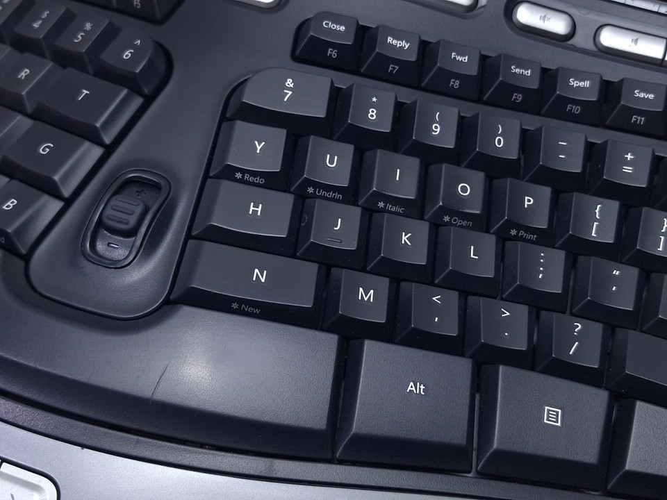 Microsoft Natural Ergonomic Keyboard 4000 V1.0 USB Wired Black  TESTED Item image 4