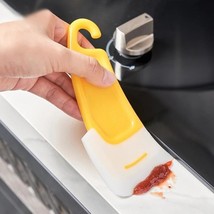 Heat Resistant Cleaning Flexible Scraper - £8.76 GBP