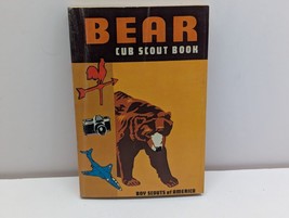 Boy Scouts of America Bear Cub Scout Book 1970&#39;s Vintage Handbook - $5.45