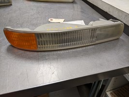 Right Turn Signal Assembly From 1999 GMC Sierra 1500  5.7 - $24.95