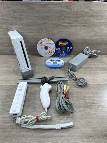 Nintendo Wii Console (RVL-001) GameCube Compatible Bundle- Tested - £55.52 GBP