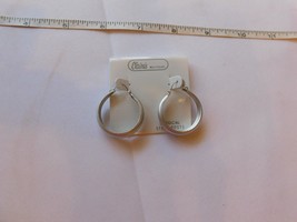 Claire&#39;s Ladies Women&#39;s 1 pair Hoop Earrings Silver Tone Surgical Steel Posts - £10.30 GBP