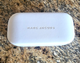 MARC JACOBS Glasses Large White Leather Hard Case or use as Clutch Purse - $292.66 MXN