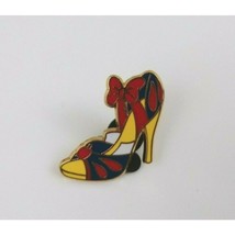 2012 Disney Princess Snow White Designer Shoe Trading Pin - £3.51 GBP