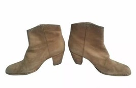 STUART WEITZMAN Prancing Tassel Ankle Boot Tan LEATHER size 10 $550 - £45.89 GBP