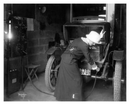 Lady Charging Her Eletric Car In Her Garage 1912 8X10 Historic Photo - £6.67 GBP