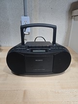 Sony CFD-S70 Boombox Stereo CD Cassette Radio Aux Port Black Tested *(Lo... - $435.47 MXN