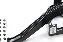 2010-2013 MERCEDES E350 W207 COUPE OEM BRAKE STOP PEDAL ASSEMBLY P7880 image 3