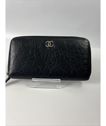 Chanel Camellia Lambskin Wallet Black Zipper Long Used - $7,114.00 MXN