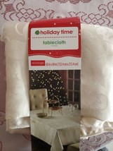 NEW CHRISTMAS 60&quot; X 84&quot; TABLECLOTH HOLIDAY TIME FABRIC IVORY Holly Poins... - £15.57 GBP