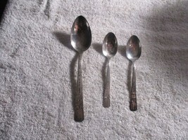 1939 New York World’s Fair Spoons 3 lot Wm Rogers antique vintage - £19.35 GBP