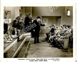 There Goes KELLY-8 X 10-STILL-COMEDY-MYSTERY-RALPH SANFORD-vg Vg - £27.91 GBP