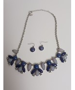 Modern Classic Silver Tone 16&quot; Blue Faceted Bubble Bib Necklace &amp; Earrings - $313.02 MXN