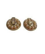 Vintage clip on earrings pearl and baguettes on gold costume jewelry - $223.20 MXN