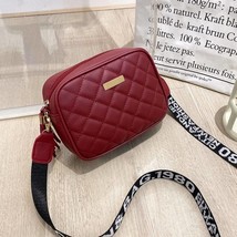 Streetwear Solid Red Lingge Square Zipper Crossbody Bags - $19.60
