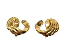 Vintage Monet Clip On Earrings Gold Tone Ribbed - £10.28 GBP