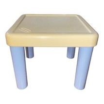 Vintage Little Tikes Dollhouse Blue &amp; White Kitchen Dining Table Replace... - $184.88 MXN