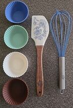 Pioneer Woman ~ DELILAH Utensil Set ~ 1-Whisk ~ 1-Spatula ~ 8-Cupcake Li... - $20.00
