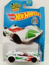 Hot Wheels City Scoopa Di Fuego Car Figure (16/250) *SOCCER THEME* - £9.30 GBP