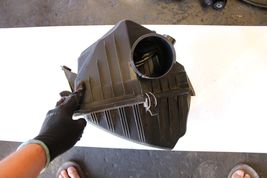 2005-2007 BMW 530i 545i 525i E60 AIR CLEANER FILTER BOX W/O MAF SENSOR K3201 image 5