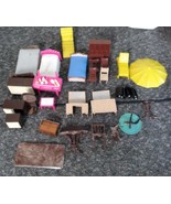 Vintage LARGE LOT Plastic Bakelite Mix DOLL HOUSE FURNITURE Parts And Pi... - $471.01 MXN