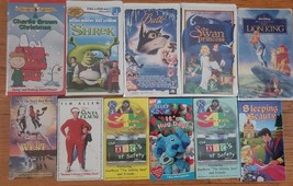 Lot Of 17 VHS Movies Kids Disney Cartoons Blues Clues Charlie Brown Classics - £11.96 GBP