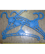5 Vintage BABY Infant Hangers 10&quot; Blue Plastic Embossed in heart hang cl... - $598.52 MXN