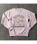 Howdy Valentine Pink Long Sleeve Sweatshirt Size (S) Small Crew Neck - $163.49 MXN