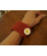 Crocheted Bracelet Rust merino wool blend daisy button - £5.58 GBP