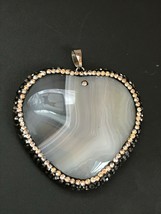 Estate Large Heart Shaped Creamy White Striped Agate Stone Rimmed w Gray &amp; Clear - £12.72 GBP