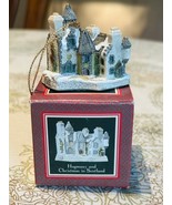 David Winter Cottages John Hine Studio Ornaments Hogmany &amp; Christmas In ... - $18.99 CAD