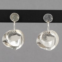 Retired Silpada Small Textured Sterling Layered Swaying Disc Drop Earrings P1732 - £30.03 GBP