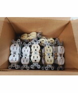24 Qty P&amp;S Duplex Receptacles 3232-I | 3232-LA | 3232-W 15A 125V (24 Qty) - $463.00 MXN