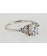 Sterling Silver Cubic Zirconia Three Stone Round Solitaire Ring Size 6 - $3,304.98 MXN