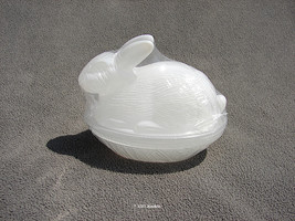 Easter Bunny Glass Covered Candy Trinket Dish White Target 4 1/2&quot; in Orig. Pkg. - £2.36 GBP