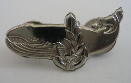 IDF auxiliary ship crew pin Israel army navy whale badge - $12.50