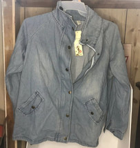Lxxy Ladies Light Blue Wash Jean Jacket Fits Size XXL - $19.79