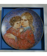 Knowles 1985 Erica and Jamie The Mother&#39;s Day Plate Edna Hibel Collector... - £20.58 GBP