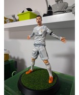 Cristiano Ronaldo 30cm Height Hand Painted Figure-
show original title

... - $5,980.82 MXN