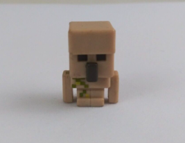 Mattel Minecraft Mini Grass Series 1 Iron Golem 1&quot; Mini Figure - £4.56 GBP