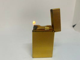 Vintage ST Dupont Gold Plated Standard Diamond Point Short Lighter - $170.48