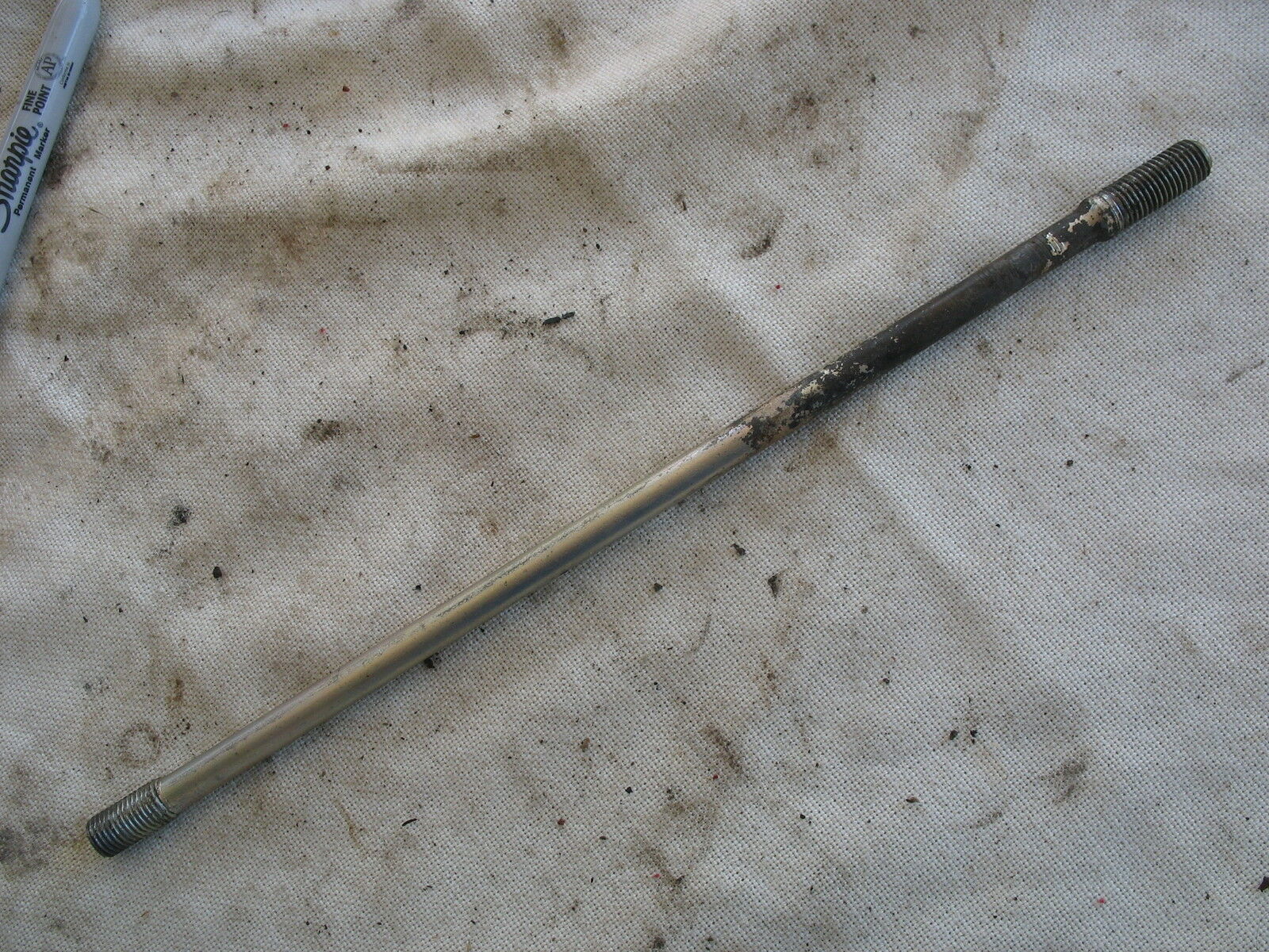 INNER CYLINDER HEAD TOP END STRUT 1975 75 HONDA CB500T CB500 TWIN #3 - $6.02