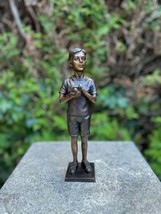 Young Curiosity – Bronze Sculpture. 6x5x20cm - 2Kg - $239.51 CAD