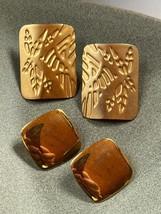 Lot of Large Brushed Goldtone Stamped Abstract Dragonfly &amp; Plain Goldtone Square - £10.46 GBP